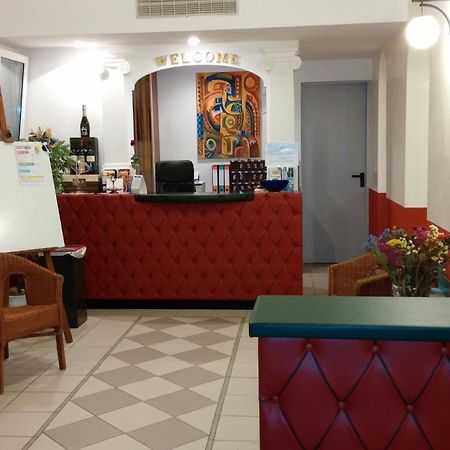 罗马别墅酒店 利尼亚诺萨比亚多罗 外观 照片