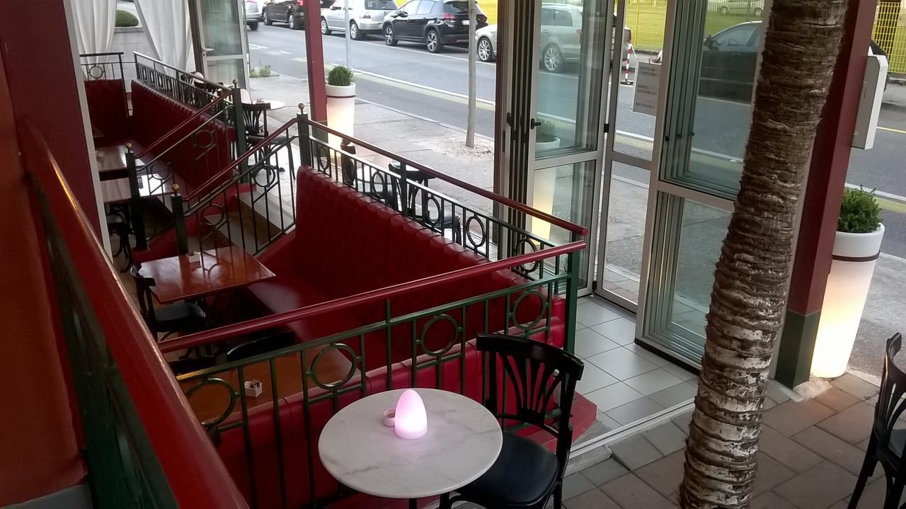罗马别墅酒店 利尼亚诺萨比亚多罗 外观 照片